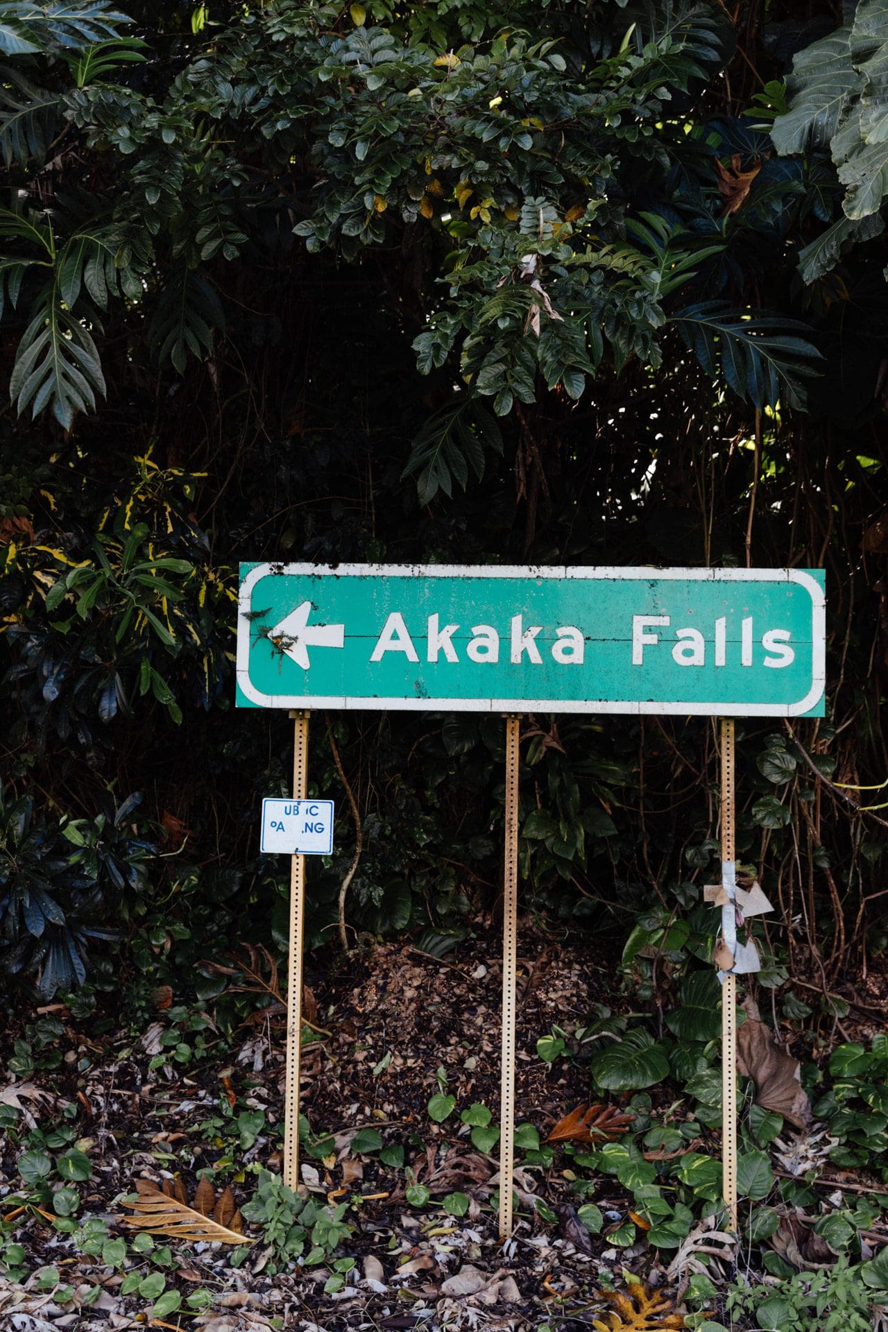 Akaka falls sign